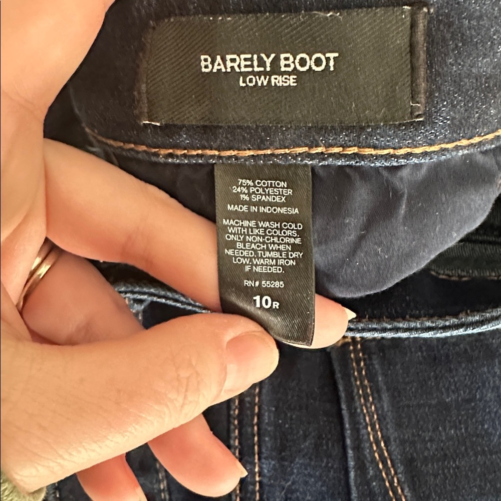 Express Barely Boot Low Rise Jeans - Picture 3 of 5
